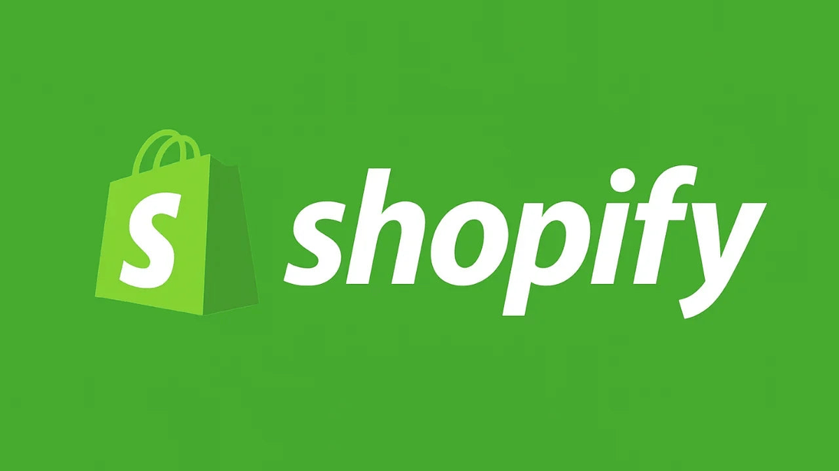 Online course by ITPracticeTests on Shopify dropshipping and building a profitable print-on-demand store.